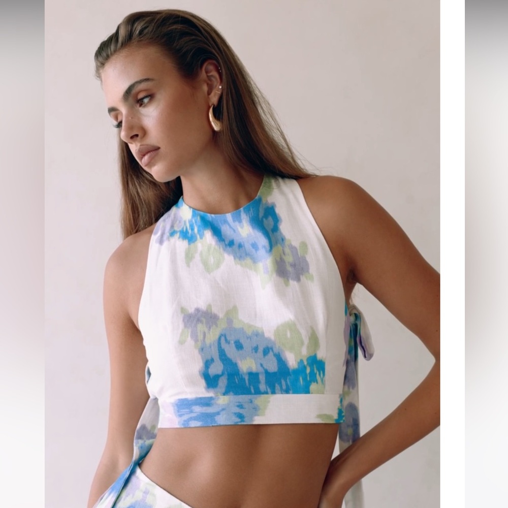 Sabo Skirt Darlia High Neck Open Back Cropped Top in Cascade Floral New